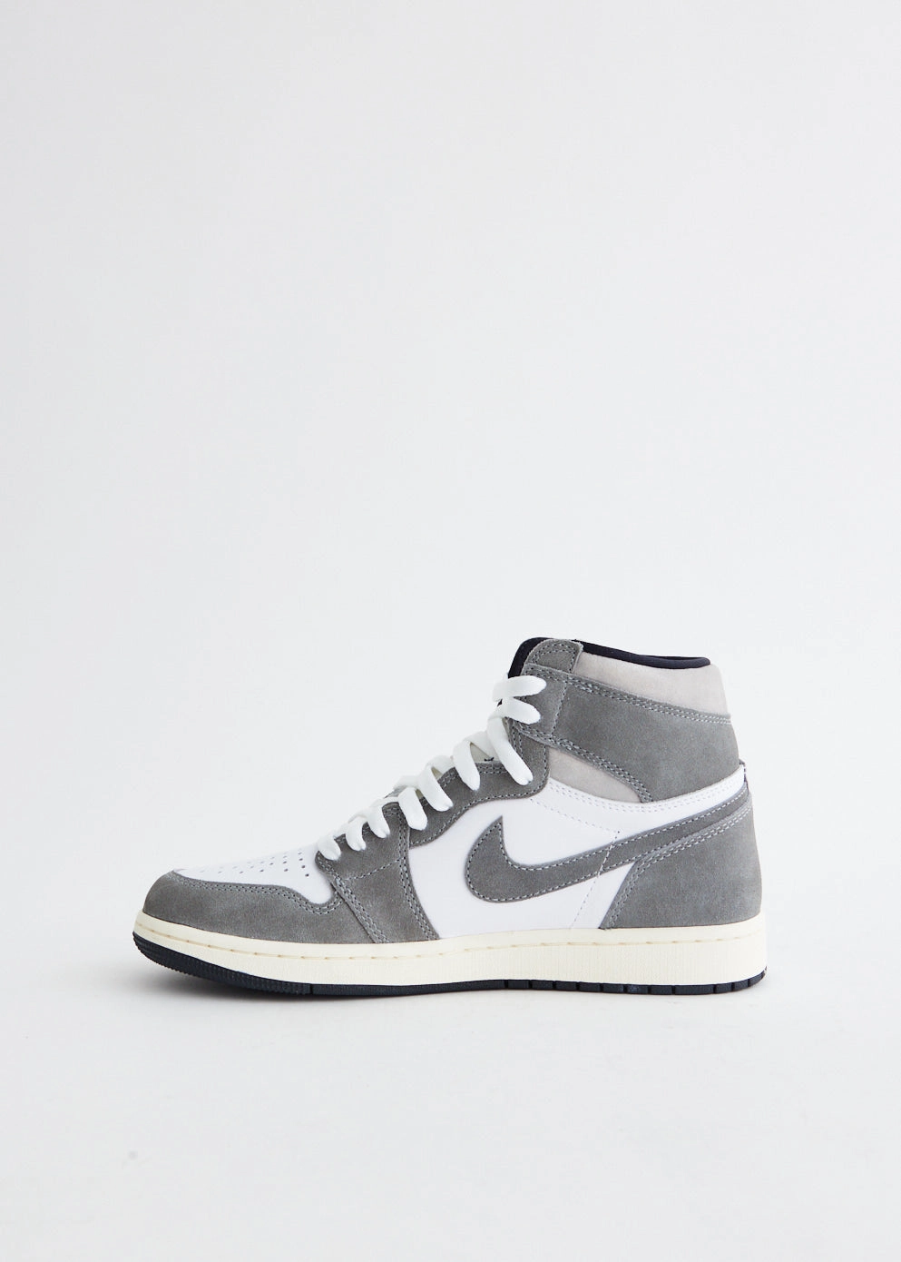 Air Jordan 1 Retro High OG 'Washed Black' Sneakers