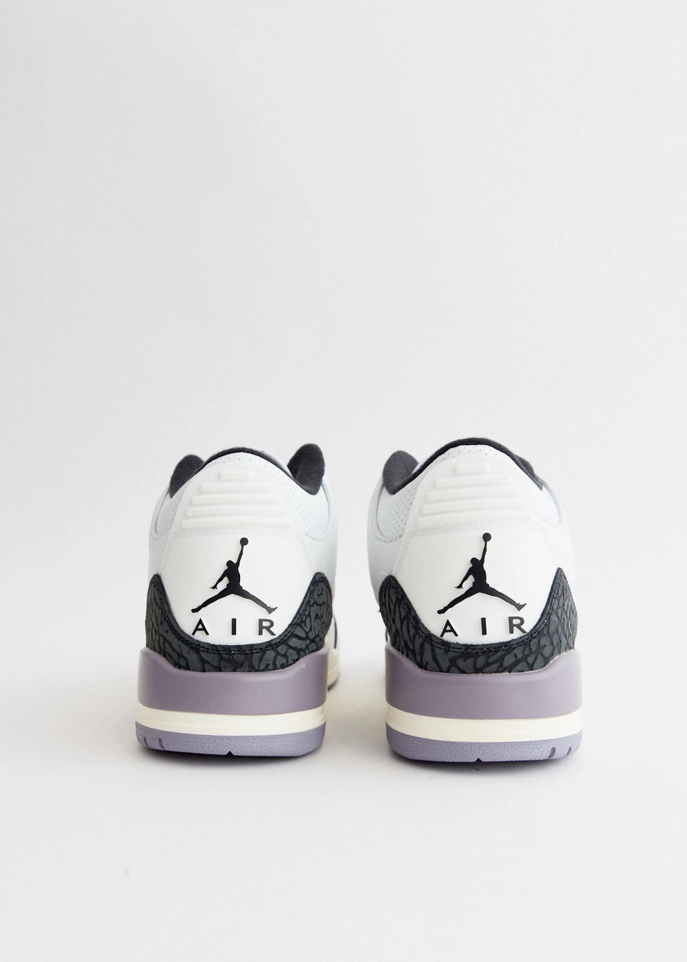 Air Jordan 3 Retro 'Cement Grey' Sneakers