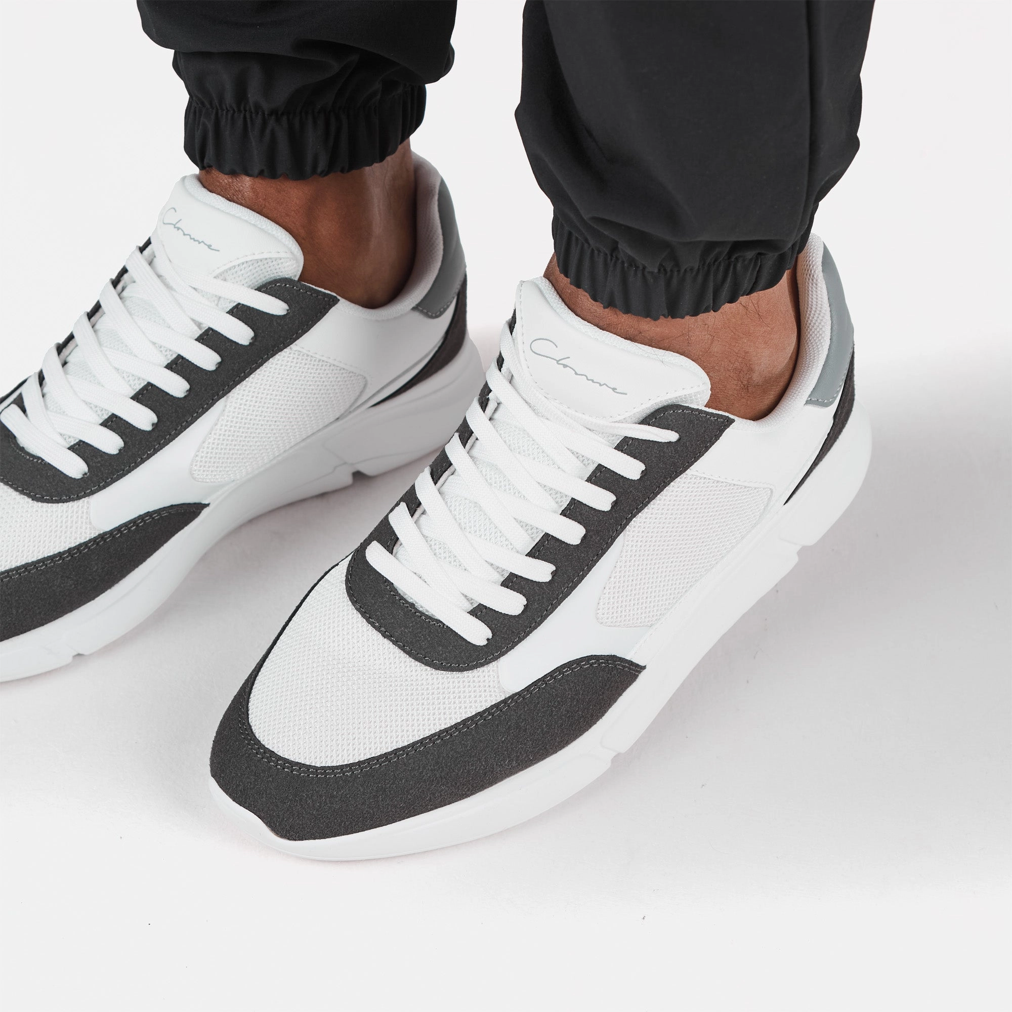 Premium Mesh Runner | White Dark Grey
