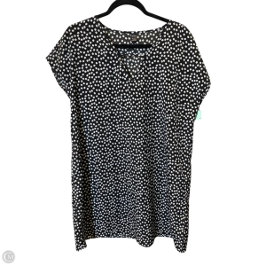 Top Sleeveless By Shein In Black & White, Size: L